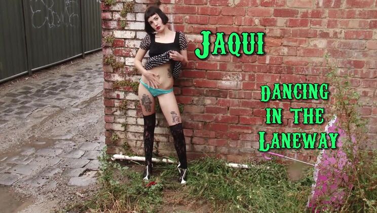 Jaqui Oh in Laneway Dance: Outdoor Solo Performance