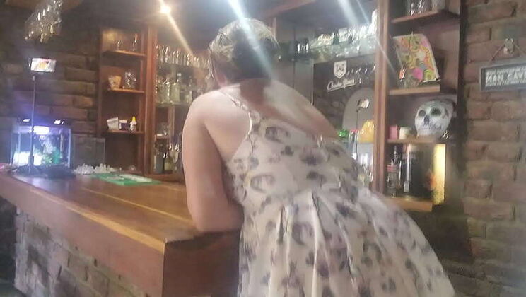 This barmaid is a cheating spunk whore: I nailed her on the counter