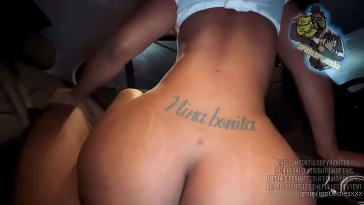 Ebony Receiving a Blowjob & Cumshot in the Outdoors (Amateur & Homemade)