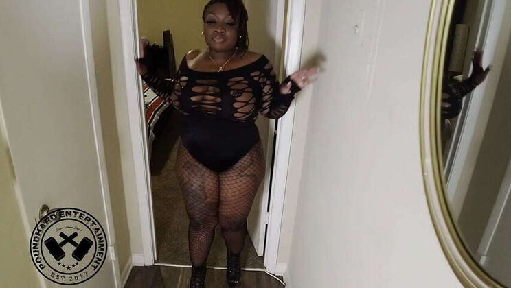 Marley Brown, Previously Jazzie Que, Promotion for Poundhardxxx.com