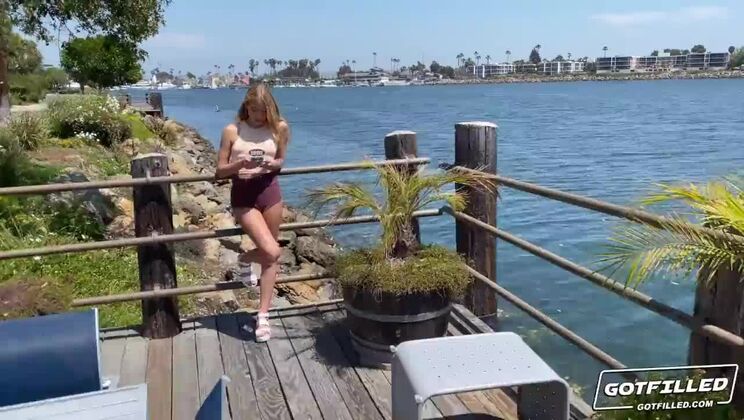 GOTFILLED Cumming up in Khloe Kapri