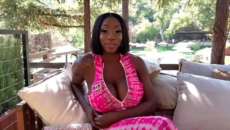 Mystery and Jessy Jones: A United Front (Previously Unseen)