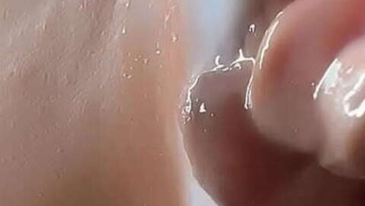 Enter her twice, unleash the cream: A close-up creampie experience. Amateur, shaved, teen delight