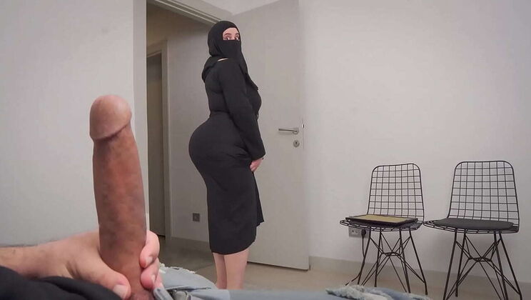 SHOCKED MILFs NEED IT BIG AND ROUGH