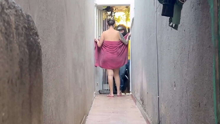 Hot Blonde Sucks Delivery Guy's Dick After Calling Him Inside