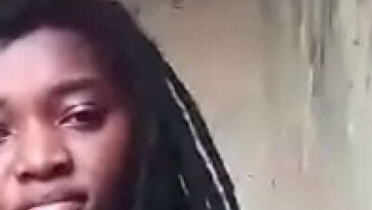 Jocilena - Fantastic Squirting Fun with Green Banana