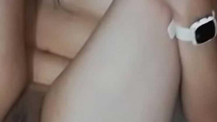 Hot Teen Estefani Gives Crisanto999 a Nighttime Blowjob and Creampie - Amateur POV Sex