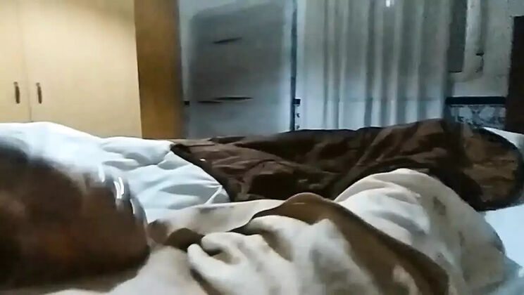 Ex Girlfriend Gives Me a Handjob and Swallows My Cum - Homemade Farm Sex