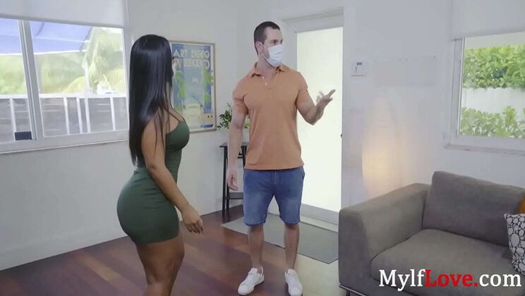 Busty Latina MILF Rose Monroe Strikes a Hot Deal with Big Tits and Big Ass