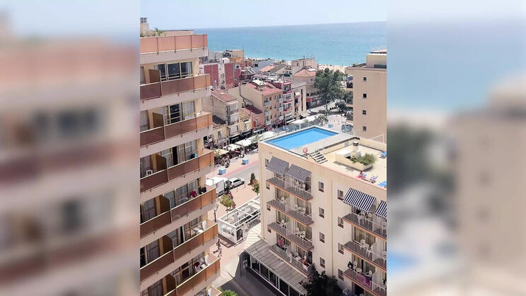 Filthy MILF Gives Sloppy BJ on Balcony During Sunny Holiday