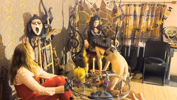 Mistress Zeida Punishes Slave with Pussy Smelling Reward for Hard Pain