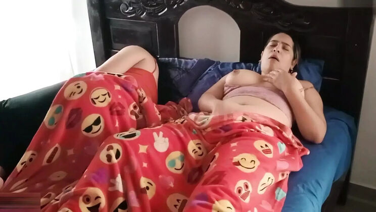 Big Asian Tits Lesbians Scissoring - Jennifer Adams in Hot Lesbea Sex