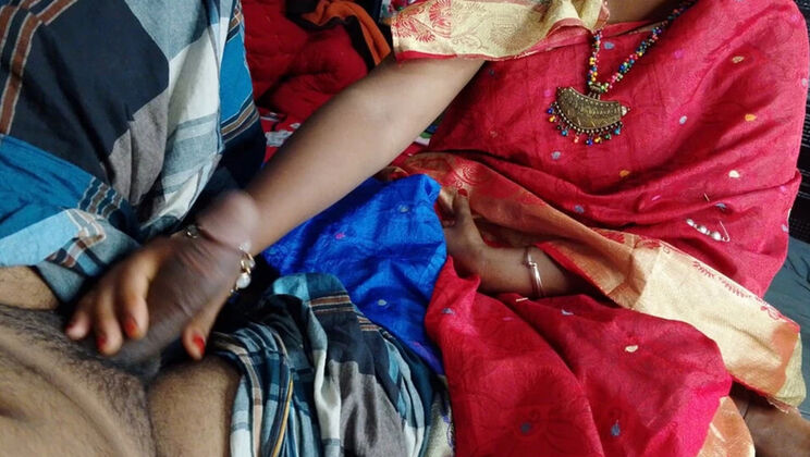 Hot Bengali Aunty Hardcore Fuck - Red Dress Girl Shares Boy with Dirty Talk