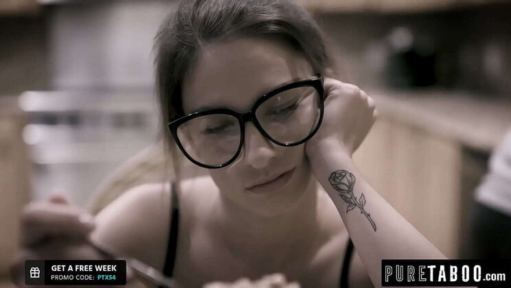 Kristen Scott takes double anal from two jocks in hot threesome