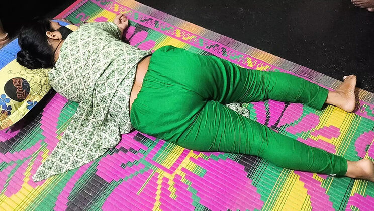 Desi Aunty Anal Fuck in Village House - Tight Pussy & Doggy Style - SAFI-SEXY