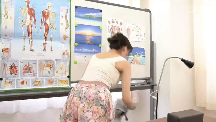 Kyouko Maki Big Tits Massage & Titty Fucking in HD - Asian Bikini Babe