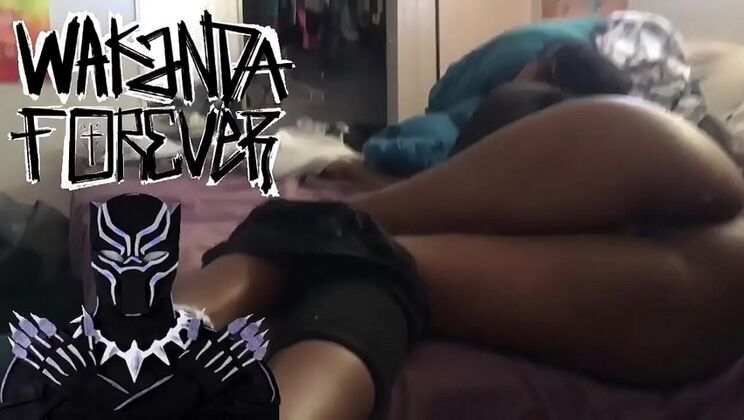 Ebony amateur with bubble butt gets fucked hard doggystyle