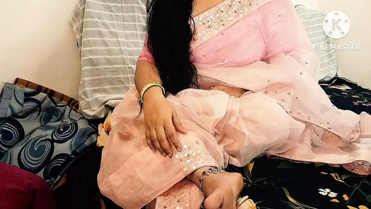 Desi Bhabhi Salmaan001 Loud Moaning Anal Fuck in Hindi - Indian Aunty Role Play