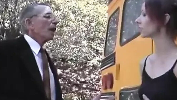 Young 19-Year-Old Babe Sucks Old Pig's Cock - Cum in Mouth & Swallowing