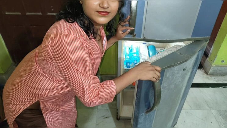 Indian Stepsister Shraddha Pandey Moans in Hindi - Bhaiya It Hurts But Feels So Good - Desi Dirty Talk & Doggy Style Fuck