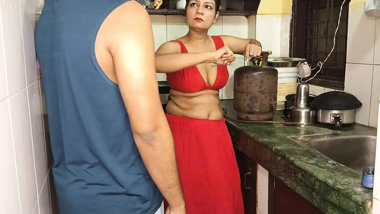 Desi Bhabhi Fucked Hard by Neighbor - Deep Throat & Doggy Style