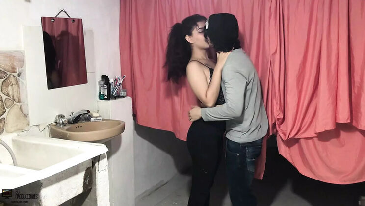 Hot Latina Mafelago rides big cock - Amateur Spanish porn with blowjob
