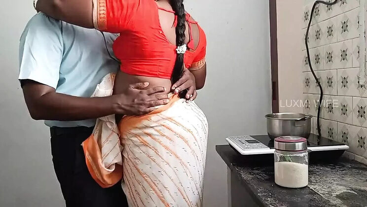 Indian Housewife Luxmi Fucks Bank Manager for Loan - Desi Big Ass Doggy Style & Cumshot