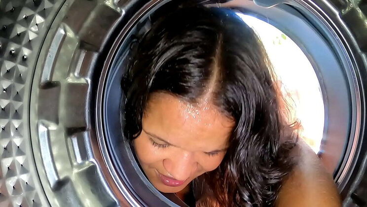 Latina Paty Bumbum gets stuck in washing machine - big dick Alex Lima can't resist fucking her