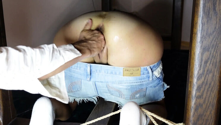 Homemade MILF Squirting Hardcore: Carolinefist Fisting Her Wet Shorts