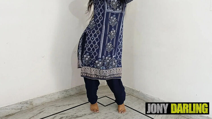 Indian Housewife Jony Darling Nude Mujra Dance on Punjabi Song - Big Ass & Puffy Nipples