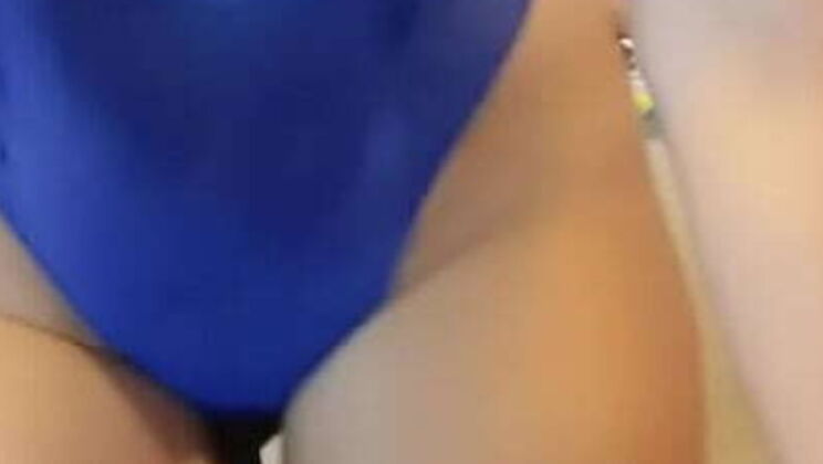 Colombian Brunette Estefani and Venezuelan Crisanto Real Asslicking and Rimming Kiss