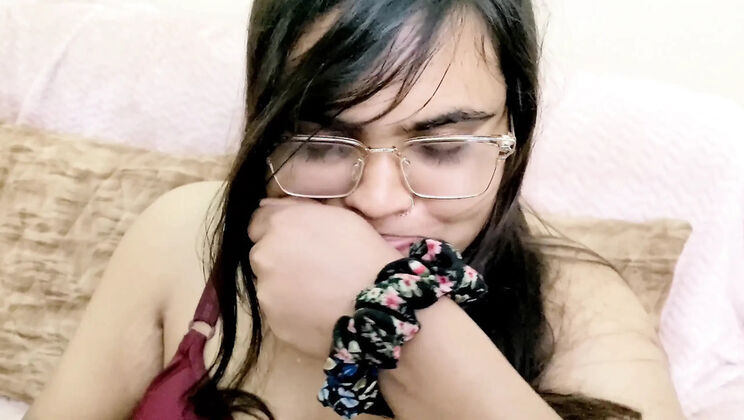 Nadiyaxxx02 and Mohammad Azim Secret Desi Bhabhi Blowjob and Fucking in 4K Homemade