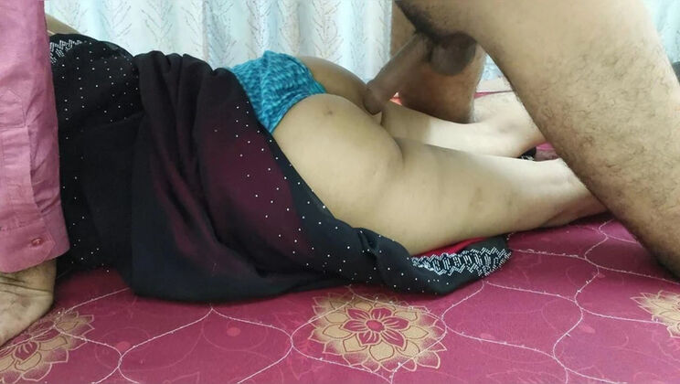 First Time Bhabhi Hardcore Sex on Charpai - Desi Village Wife Fucking and Massage