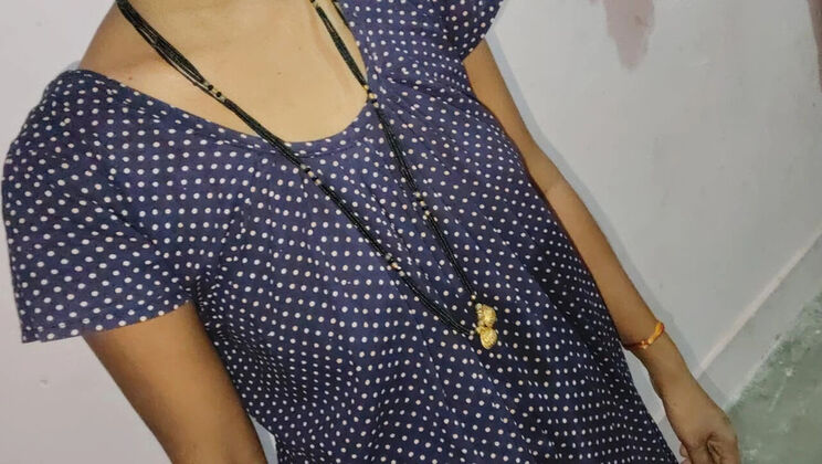 Desi Bhabhi Hot Sex with Big Natural Tits - Indian Village Wife Fucking