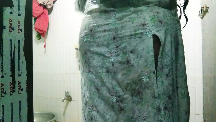 Neighbor's Hot Sister-In-Law Doggy Style Fuck and Pussy Banging by Brother-In-Law - Nura443