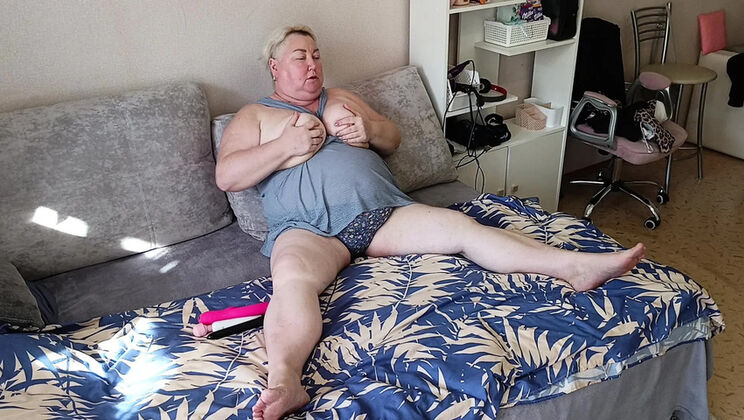 Stepmom's Hairy Pussy Craves Hard Cock - Zona901 Solo Masturbation