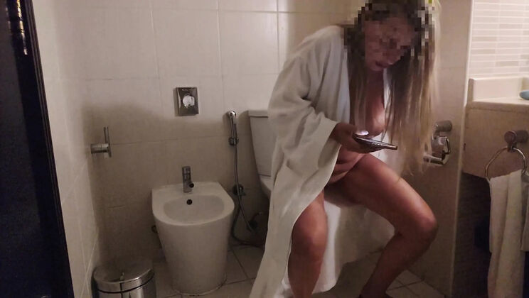 Mature Wife Farfalla Solo Masturbation in Bathroom Cums Twice - Full HD Scene