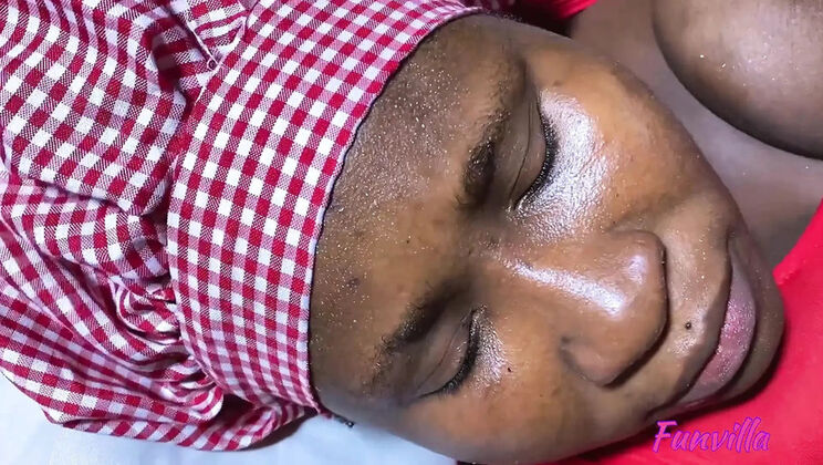 Home Alone with BBC Gateman and Ebony BBW Chef - Hot Amateur Fucking