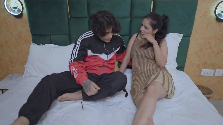 Desi Bhabhi Hardcore Fucking with Hindi Audio - Rough Doggy Style and Face Fuck