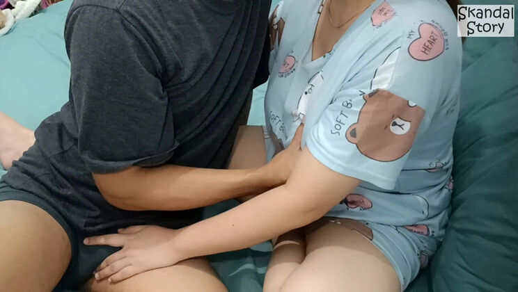 Skandal Story Cheats with Lonely Friend's Boyfriend - Big Natural Tits Asian Teen Fucking