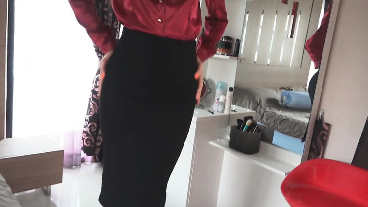 Angel The Dreamgirl's Wet Pussy Peeking From Tight Pencil Skirt Makes You Hard