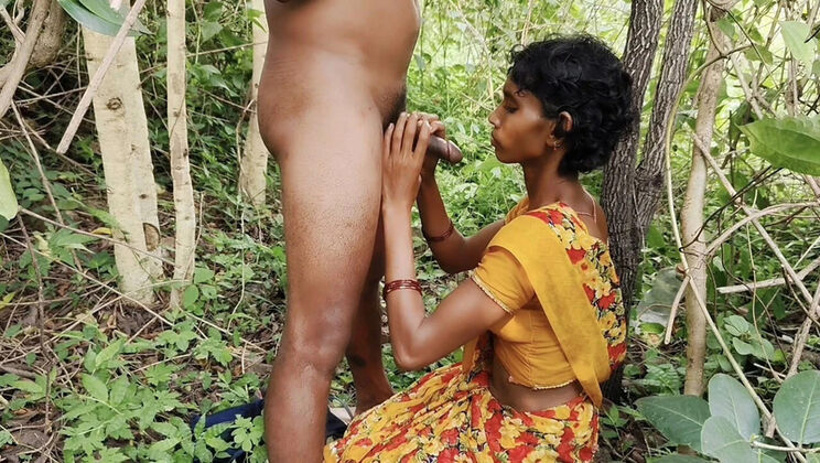 Desi Aunty Hardcore Outdoor Sex - Hottest Village Girl Fucked by Owner While Cutting Jungle