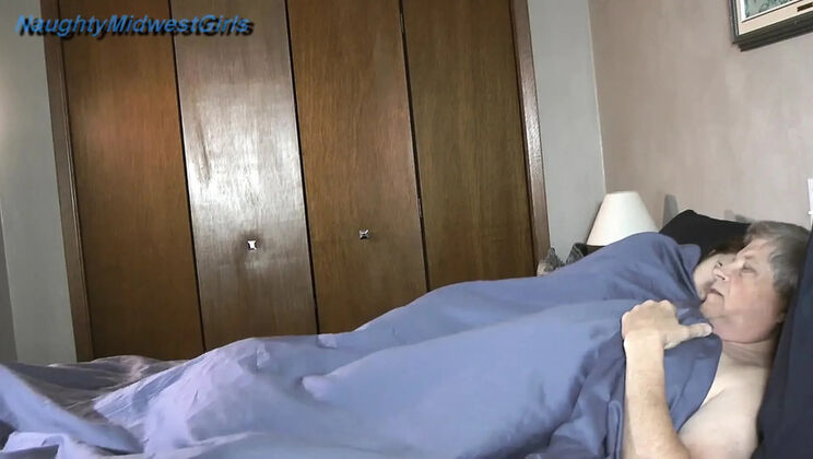 Lainna White Morning Slut Gets Dick - Blowjob & Creampie with Big Booty Amateur