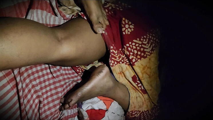 Hairy Indian Stepmom Wet Pussy Creampie - Desi Aunty Bush Cum Close-Up