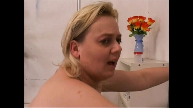 Blond Mature Family Fuck: Doggy Style Blowjob and Cum on Tits