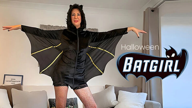 Lara Latex Halloween Costume Solo Masturbation Orgasm - British MILF Big Tits Fingering Sex Toy