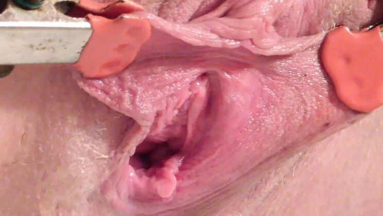 Deep Keely Extreme Close Up Piss Compilation - Golden Shower & Open Pussy Montage
