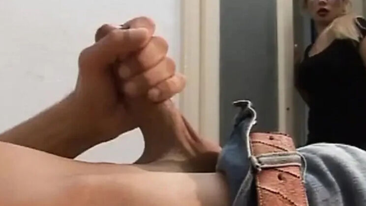 Italian Stepmom Veronica Belli Blowjob and Hardcore Fucking