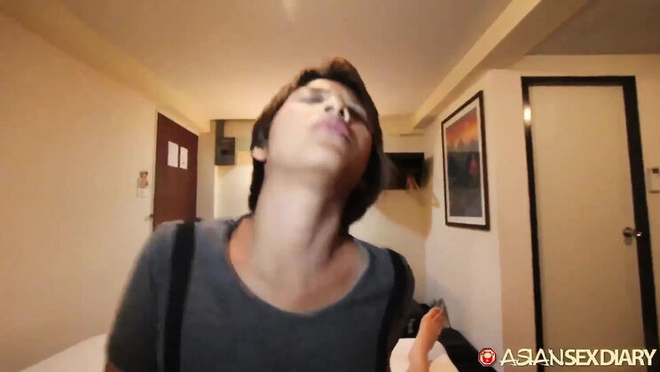 Asian Sex Diary: Hired Pinay Gives Best Happy Ending Massage & Blowjob