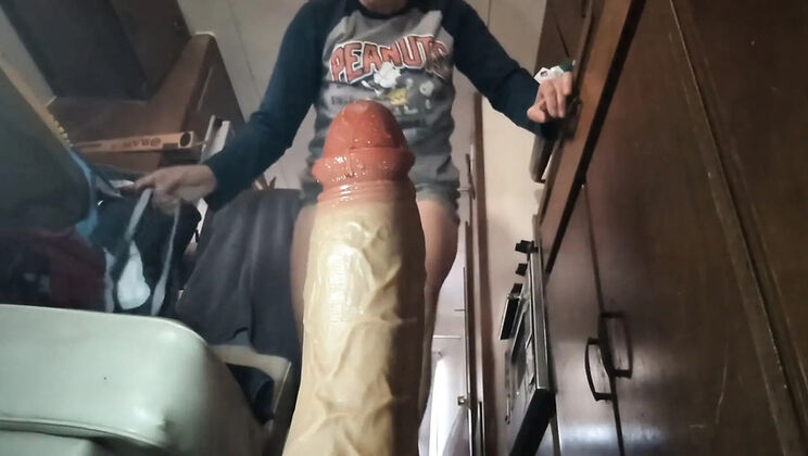 Hot Milf Jamponie Takes Huge Dildo in Her Pussy - Solo Mature Masturbation